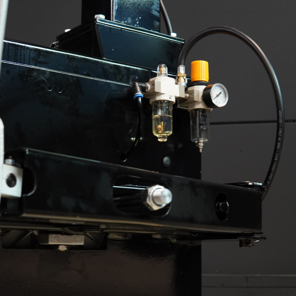 TRUSTERS MOVE1800 - Reifenmontiermaschine von 10" - 21"